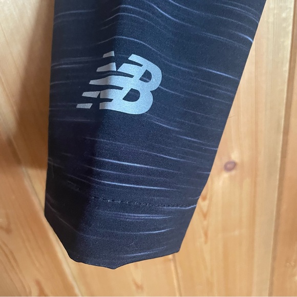 New Balance Shell Jacket - Picture 4 of 5